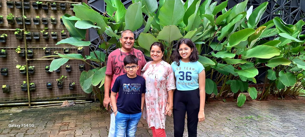 Mr. Shailesh Batra & Familyi